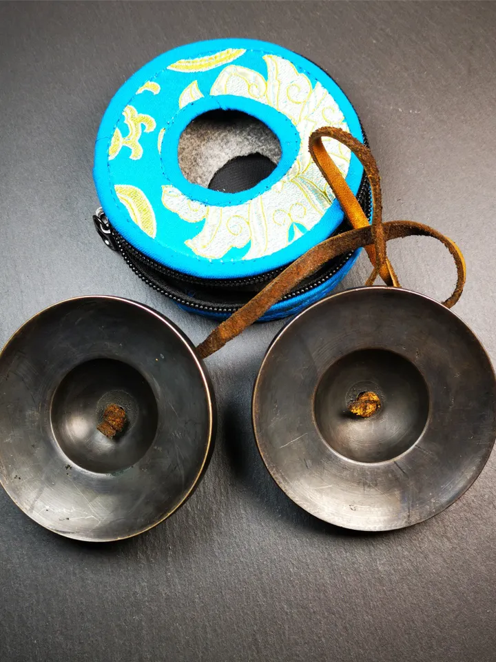 Gandhanra 8.5cm Tibetan Cymbals,Black Tingsha Bell,Buddhism Ritual Implement,Handmade in Nepal,Special Dark Color