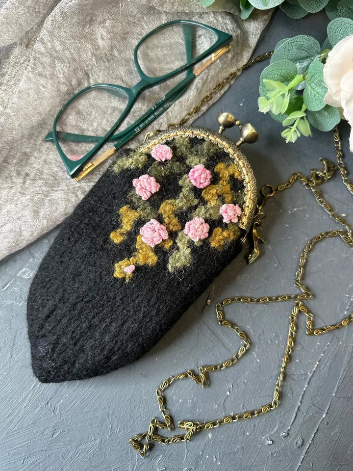 Glasses case with embroidery