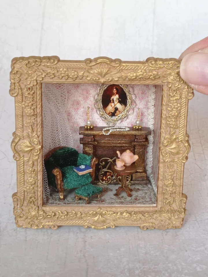 Mini-hall with fireplace, 1/48 scale miniature dollhouse with furniture