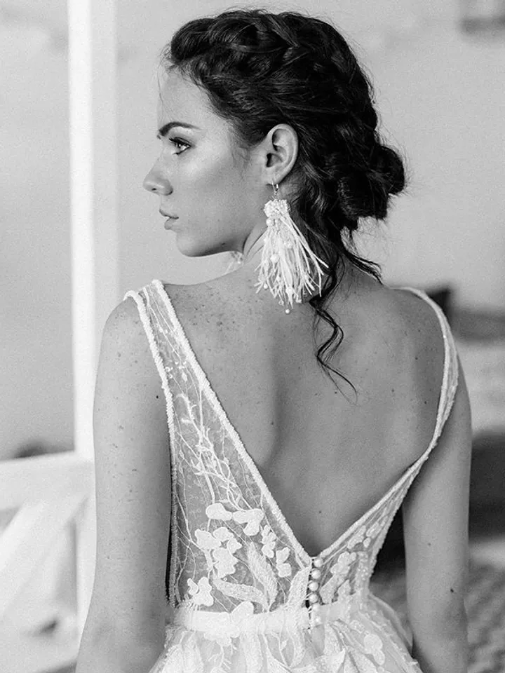 Wedding earrings, Feather Earrings, Earrings for bride, Long earrings, White long earrings, Bridal earrings, white feather earrings