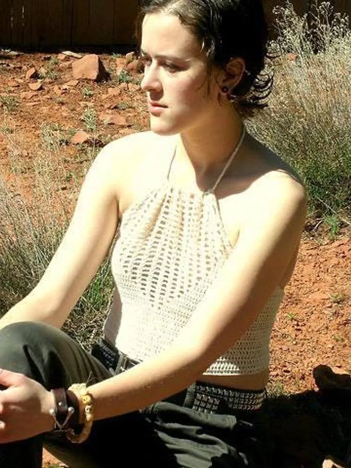 Top crochet pattern, easy crochet top, halter top, cropped top crochet pdf