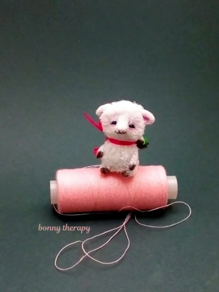 Miniature sheep stuffed animal 1.3 inch, cute tiny lamb