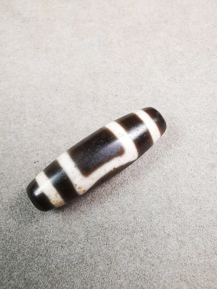 Gandhanra Tibetan Heaven & Earth Dzi Bead,Tibetan Chung,Protective Amulet,Small Size 34*10 mm