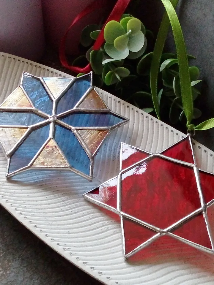 Set of 2 snowflake suncatchers, christmas ornaments, simple stained glass, Christmas decorations, Xmas tree star