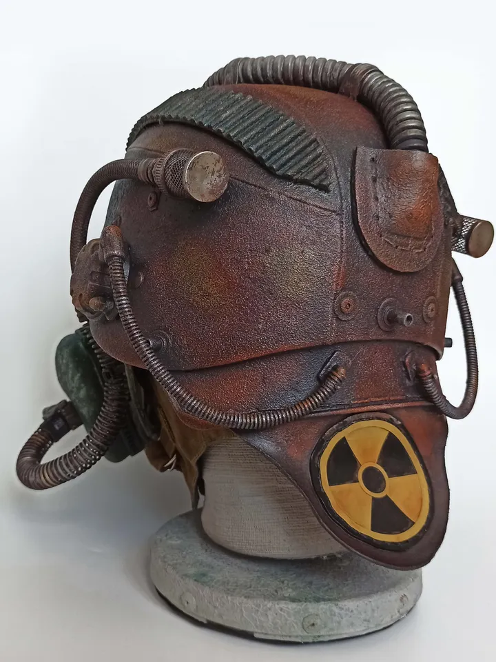 Exclusive helmet in post-apocalyptic steampunk cyberpunk styles