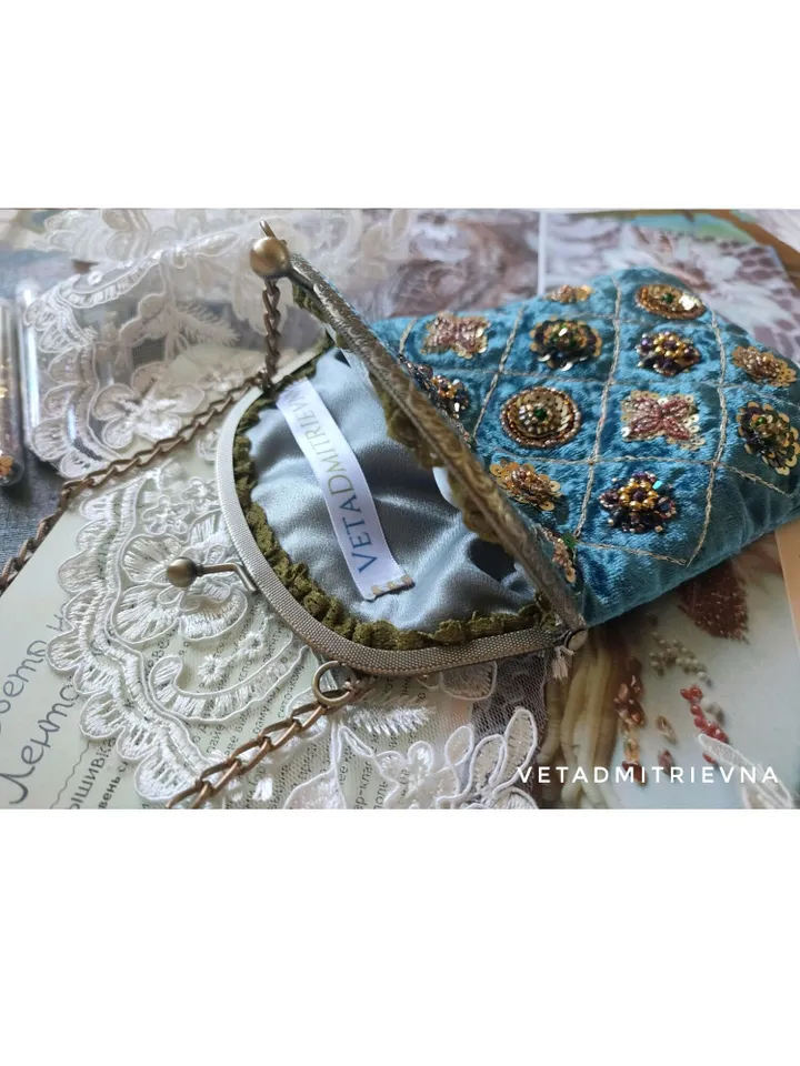 Velvet Handbag Clasp with Chain Boho Style Accessory Oriental Eclectic Festive Beaded Luxury Embroidery Gift For Woman