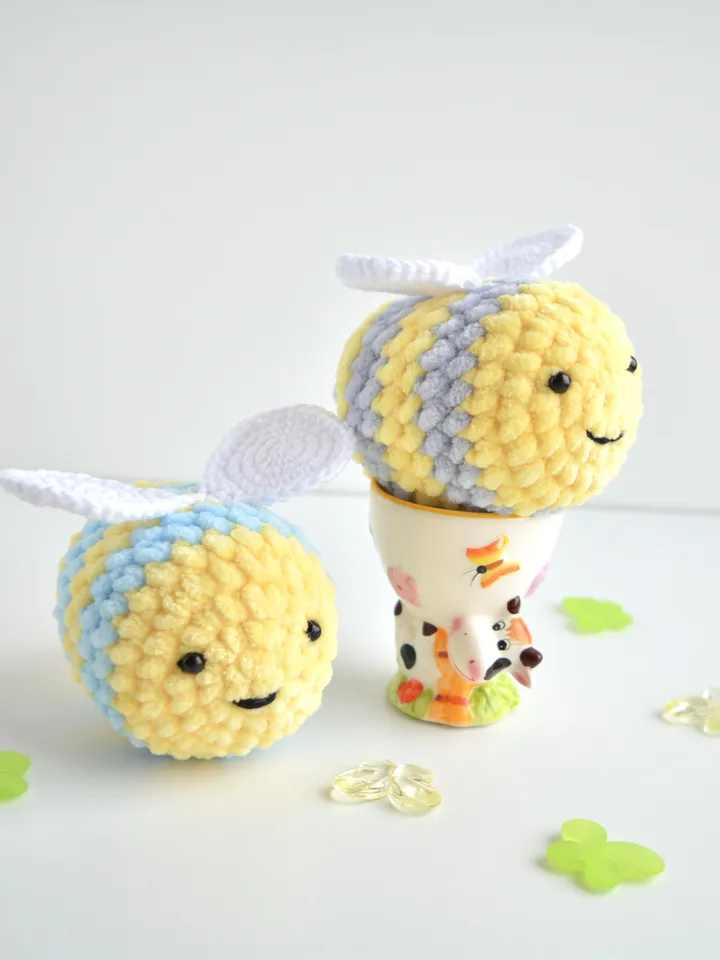 Bumble bee crochet pattern, Bee plush crochet pattern