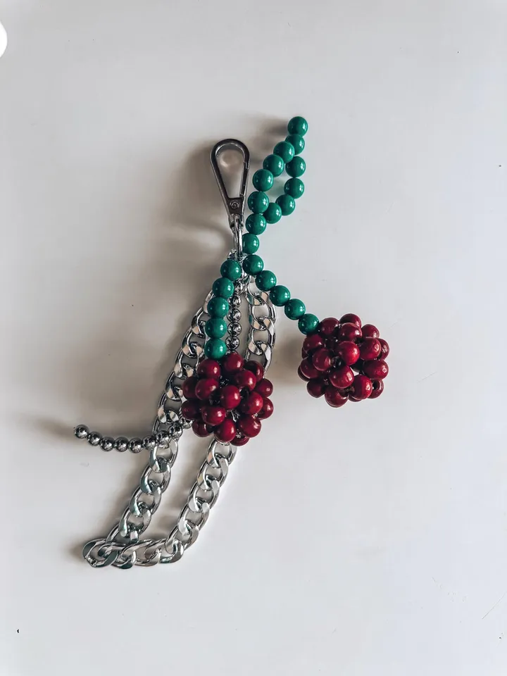 Beaded Cherry Keychain with Metal Chain – Stylish Bag or Key Accessory