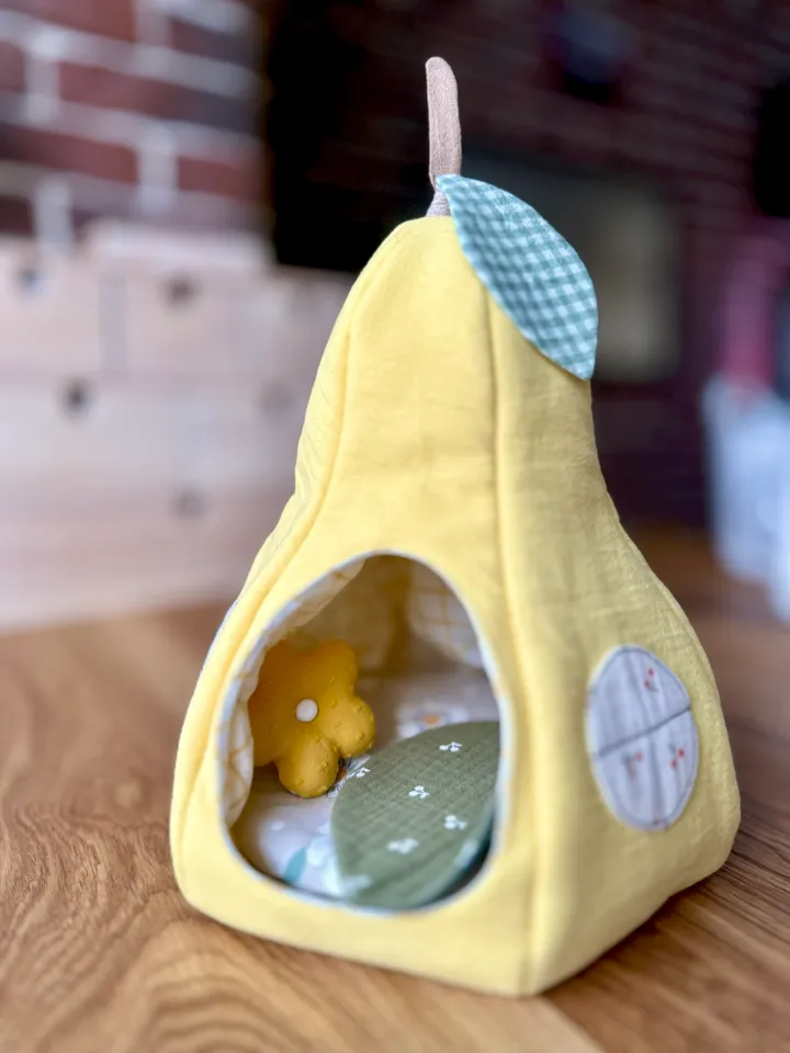 House Pear step by step sewing photo pattern. Home for small toys.