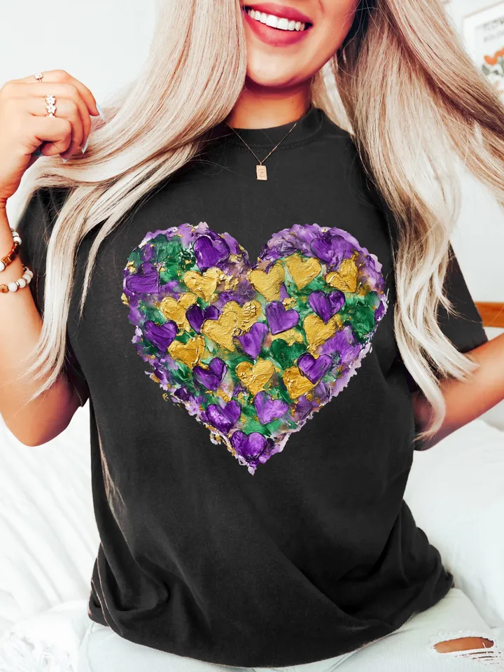 Mardi Gras Heart Brushstroke png, Coquette Bow Mardi Gras Shirt Mardi Beads Louisiana Festival,New Orleans Carnival Heart Brushstroke png