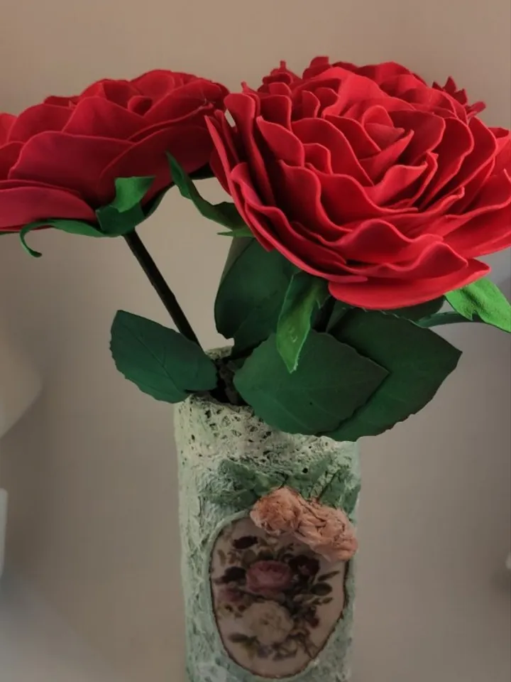 Bouguet artificial flowers red roses in a glass vase completely handmade, made in 1 copy. Gift for her/ home decor indoor/ birthday gift/ grandma gift