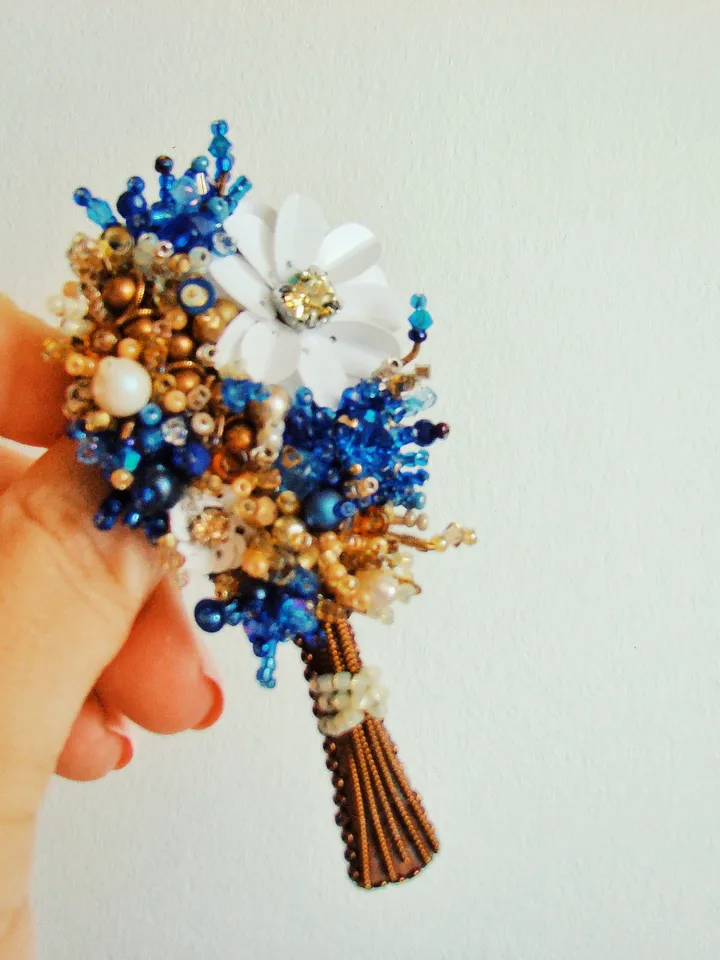 Brooch Bouquet, beaded brooch, flower embroidered, gift ideas