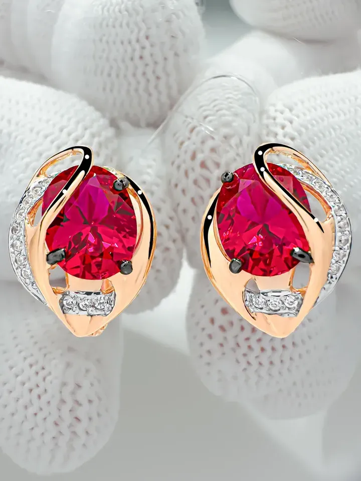 Earrings made of 925 silver (585 gold plated) with corundum and ruby