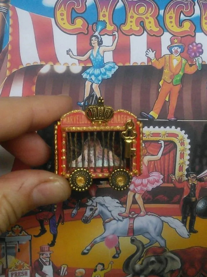 Doll circus. Animals in circus. A cage with animals.1:12 scale