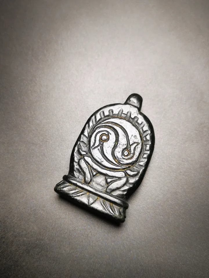 Gandhanra Antique Hand Carved Tibetan Amulet Pendant,Masters of Sitavana Skull,Made of Obsidian,100 Years Old