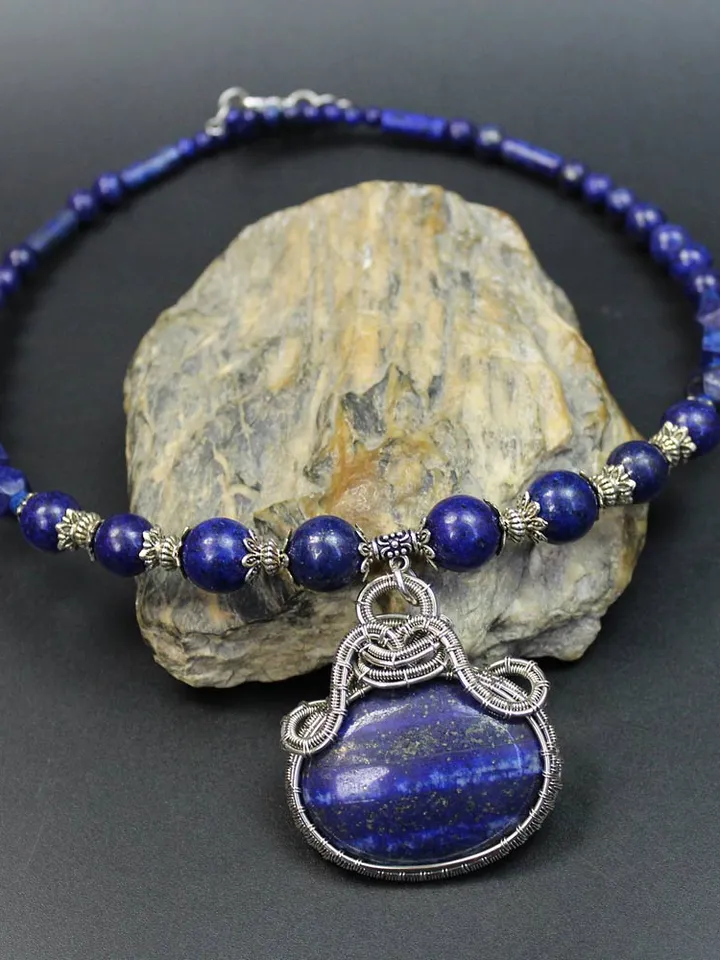 Necklace handmade with natural lapis lazuli stone