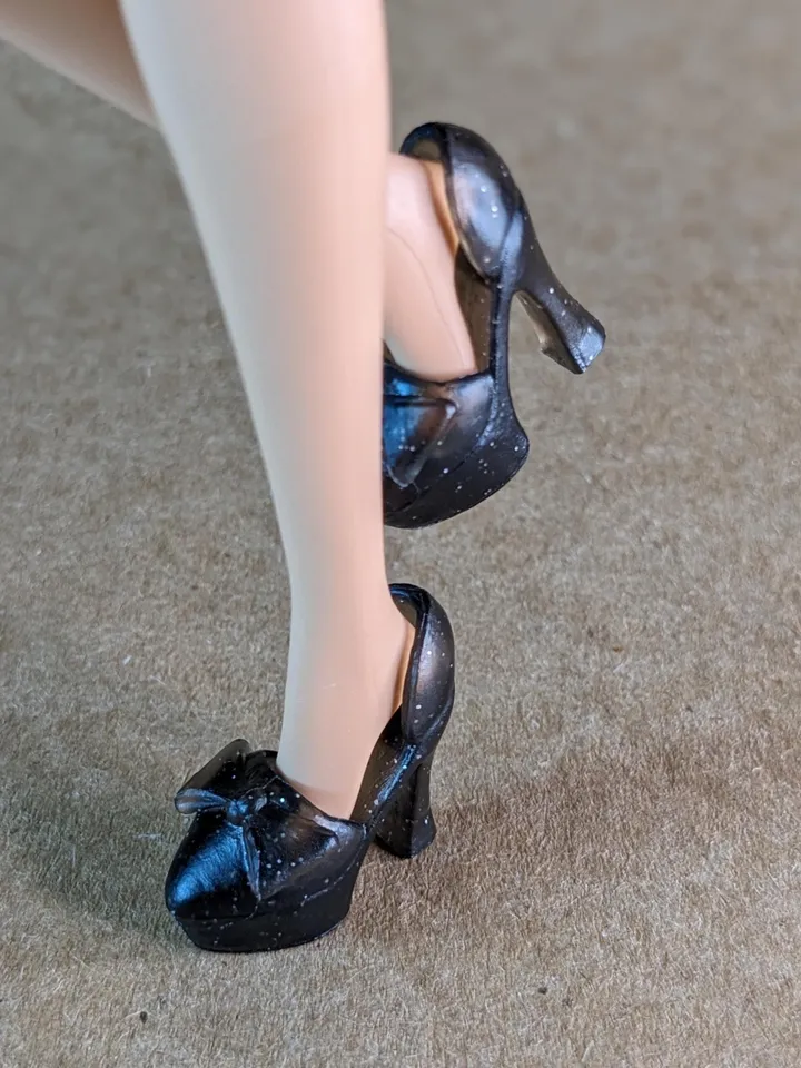 Gray High Heel Shoes for 1/6 scale female dolls