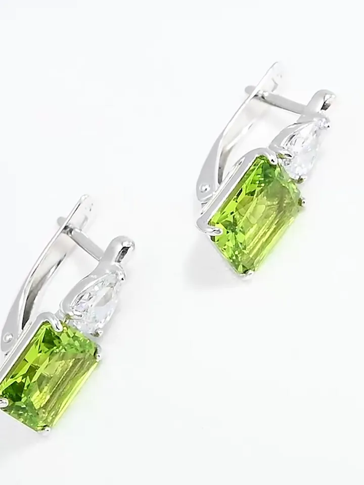 Earrings silver 925 assay value
with sitalls and cubic zirconia stones
