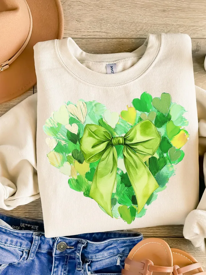 St. Patrick’s Day Heart Brushstroke png, 4 leaf clover png, St Patrick's Day png, Irish png, Shamrock png designs, Coquette st patrick Png