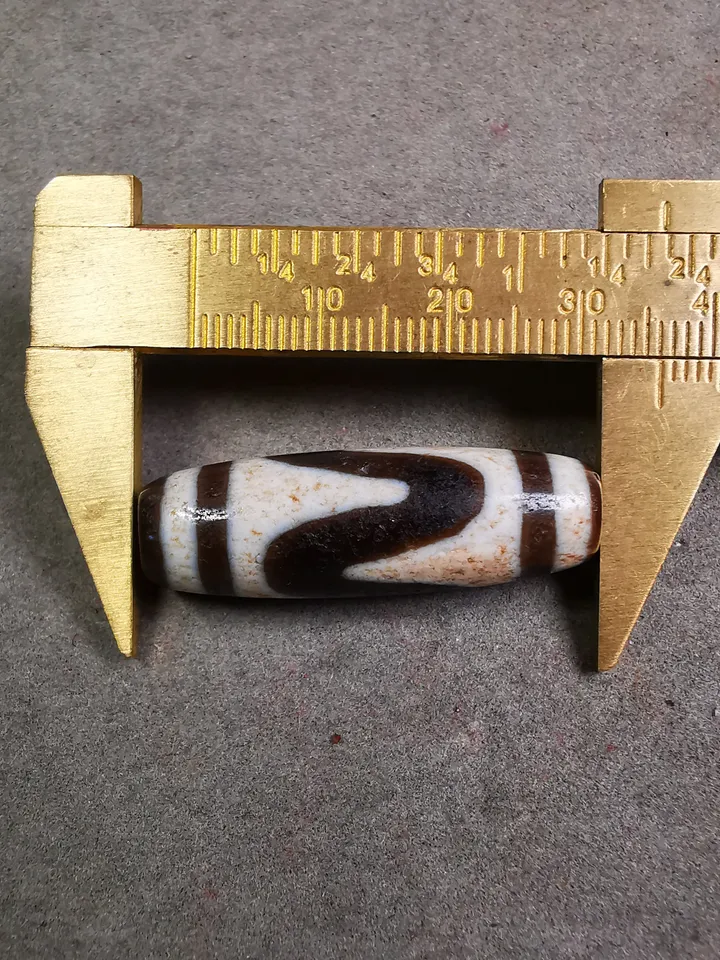 Gandhanra Acient Tibetan Tiger Tooth Tasso Dzi Bead(30 Years Old),Protective Amulet Bead