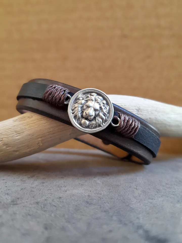 Lion Bracelet, Brass Lion Head Pendant Leather Cuff, Men Leather Zodiac Jewelry, Leo Gift Idea, Men Empowerment, Spirit Animal/Power Animal