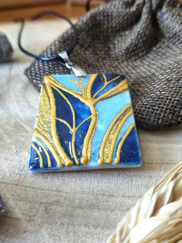 Pearl pendant necklace: Leaf on the steam abstract art painted on pendant • aesthetic trendy necklace • gift for art lover • nature beauty