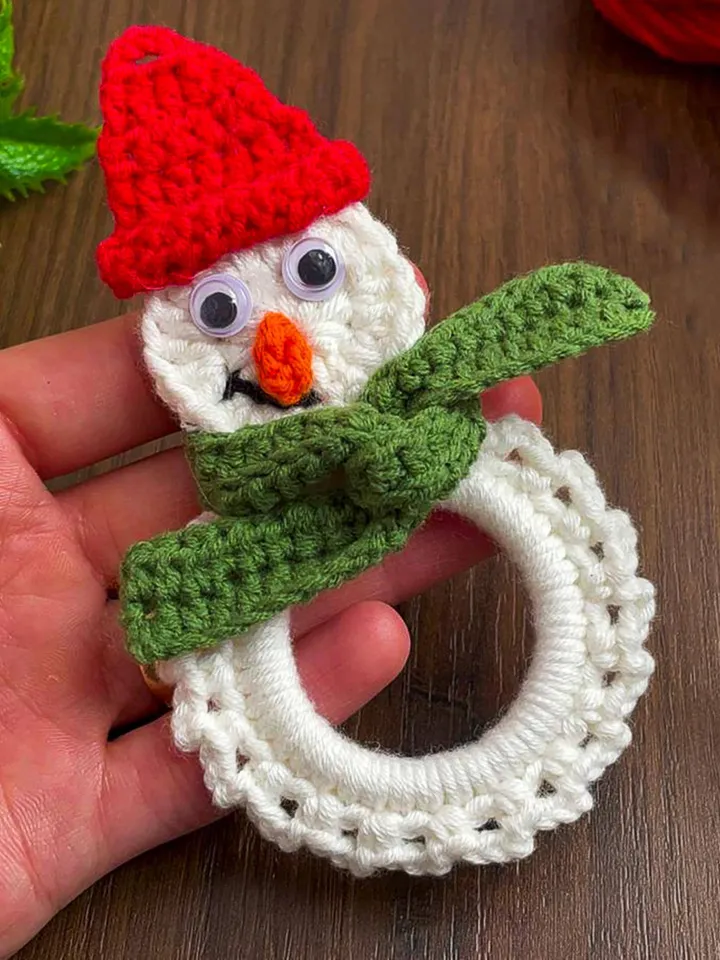 Snowman Wreath Crochet Pattern, Christmas Ornament PDF Tutorial, DIY Holiday Décor, Beginner-Friendly Festive Craft, Handmade Decoration