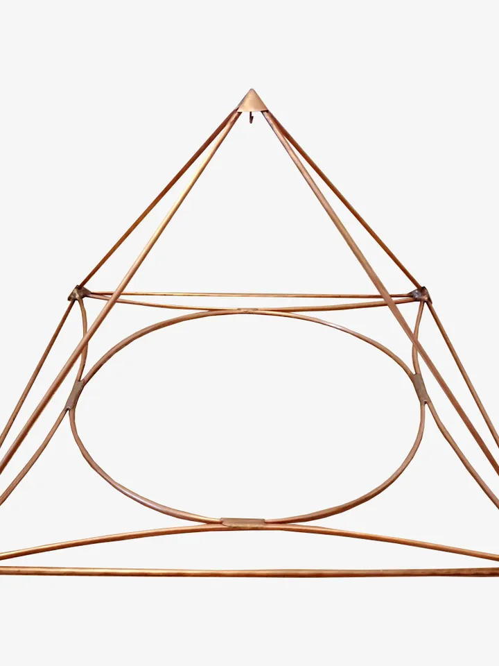 Copper pyramid healing, meditation copper pyramid, copper pyramid on the head with a ring, reiki healing tool