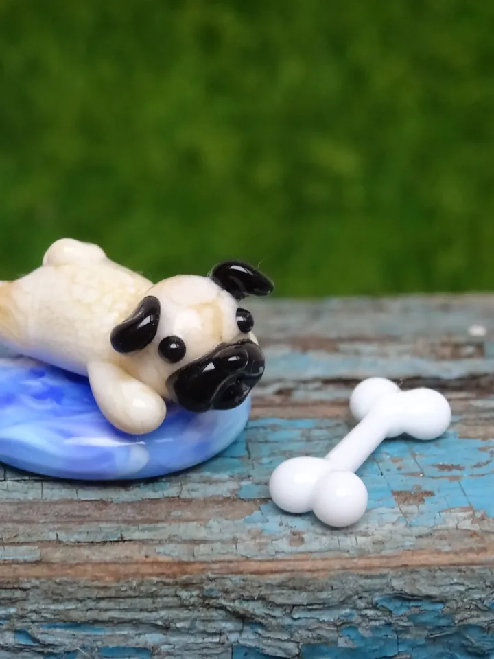 PUG GIFT Pug figurine Dog ornament Dog art Glass Dog decor Glass Pug art Pug statue Miniature animals Tiny glass animals Mother day gift