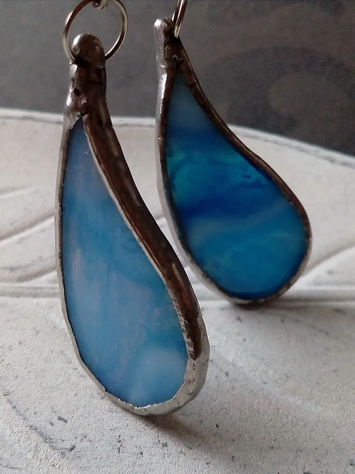 Light blue drop earrings, wavy earring, leaf shape earrings, simple stained glass, kawaii earrings, Dangle earrings