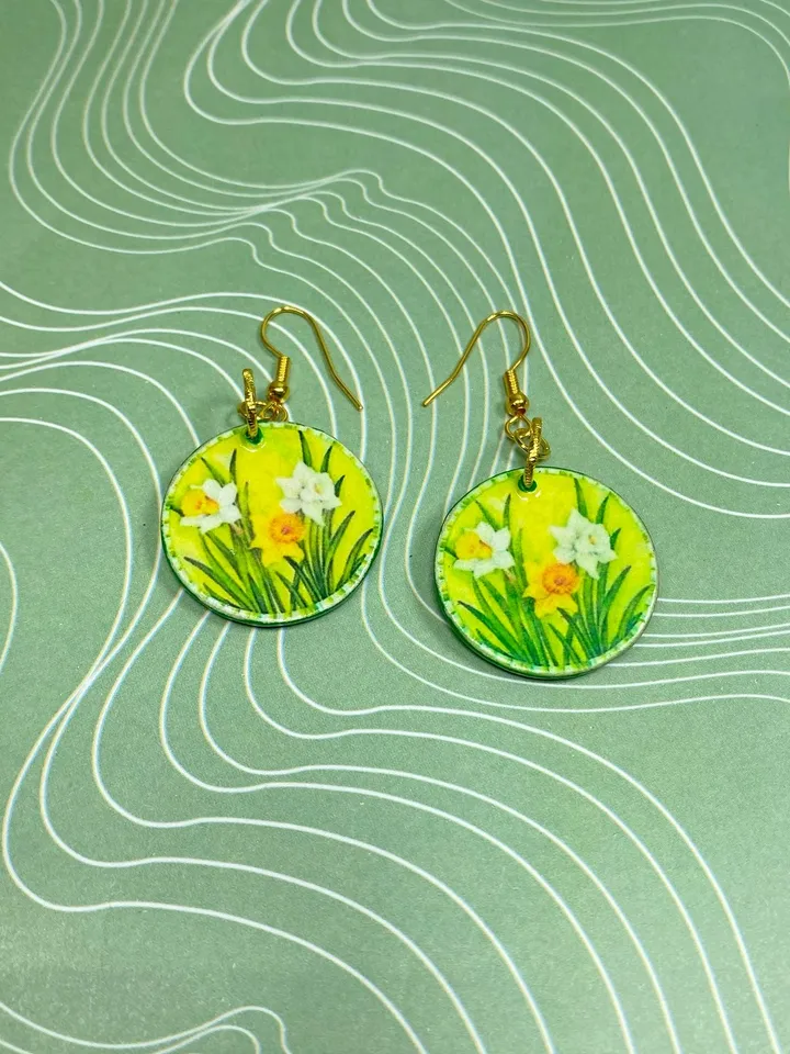Handmade summer earrings. Handmade costume jewelry.