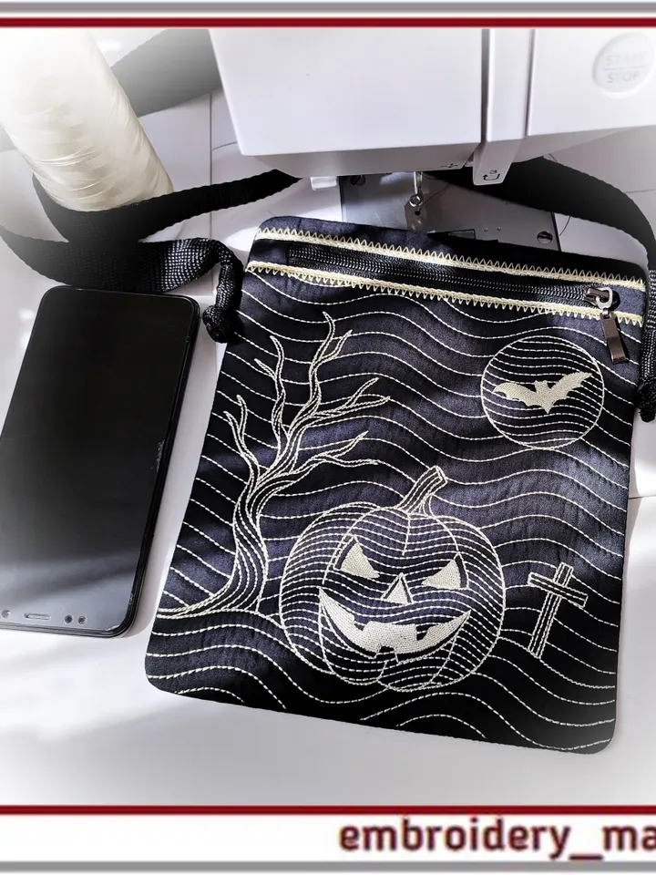 In The Hoop Embroidery Design Bag quilting Halloween with Lightning fastener ITH from Embroidery Manavi 05