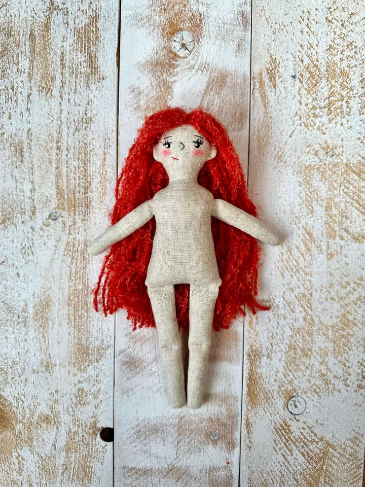 Fabric 21-cm (8-inch) doll step-by-step sewing tutorial