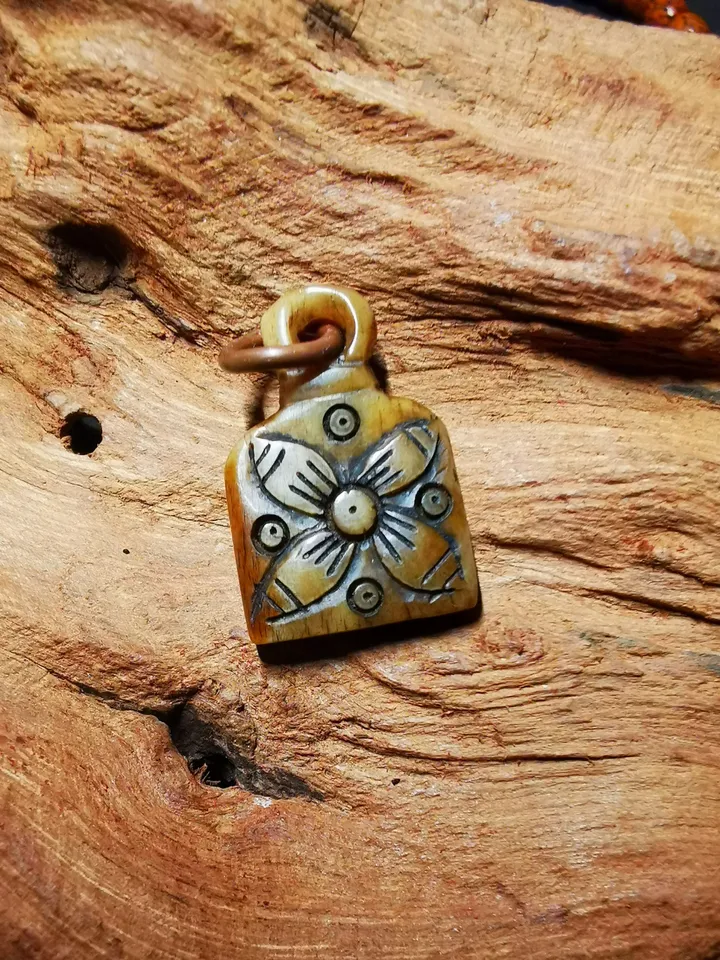 Yak Bone Carved Flower Mala Pendant,Bead Counter Clip, Prayer Bead Accessories,Gandhanra Tibetan Amulet
