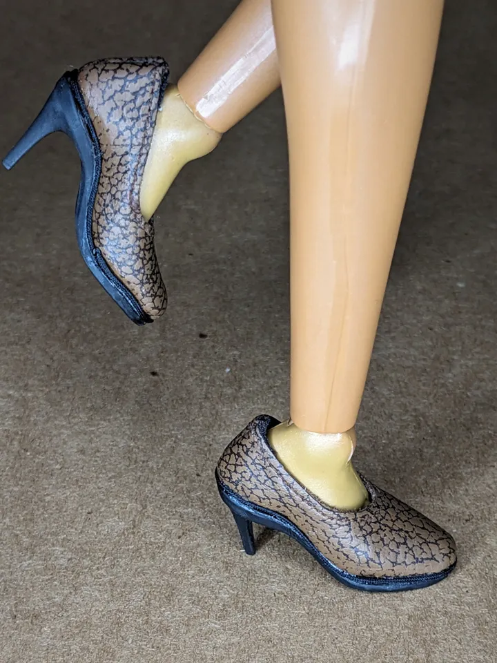 Handmade heels brown leather shoes for 16-inch Fashion Royalty dolls (FR16)