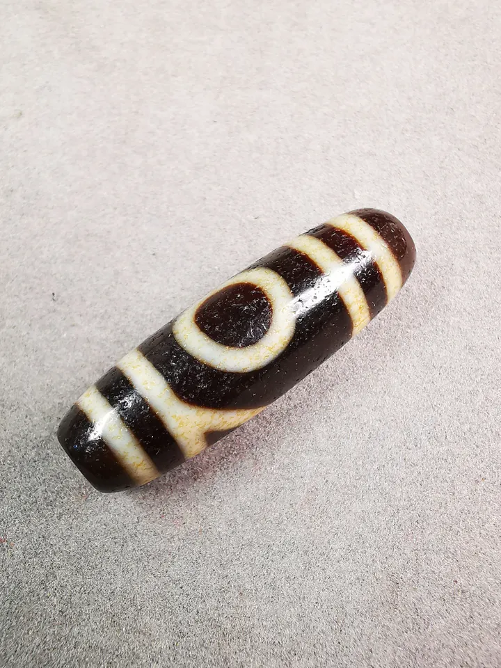 Gandhanra Tibetan One Eyed Mountain Peak Dzi Bead,Tibetan Chung,Wealth Amulet,Small Size 36*11 mm