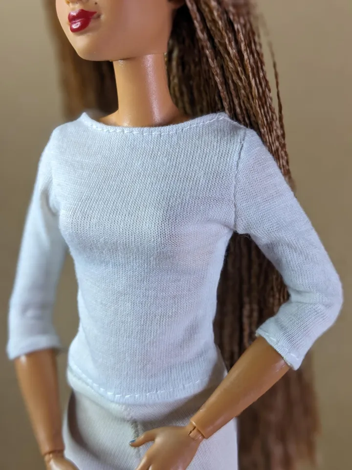 White long-sleeve T-shirt for 1/6 scale fashion female dolls