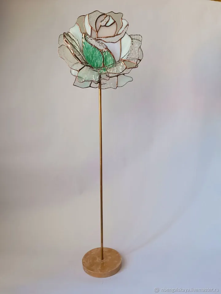 Volumetric Stained Glass Rose, Volumetric Stained Glass Rose, Sculptural Glass Rose, Tiffany-Style Rose Sculpture, Artistic Rose in Stained Glass, Decorative Glass Flower on Stand, Crystal-Like Stained Glass Rose