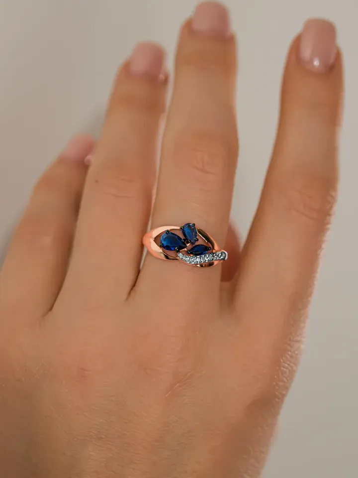 Ring Silver gold plated 925 assay value with sapphire