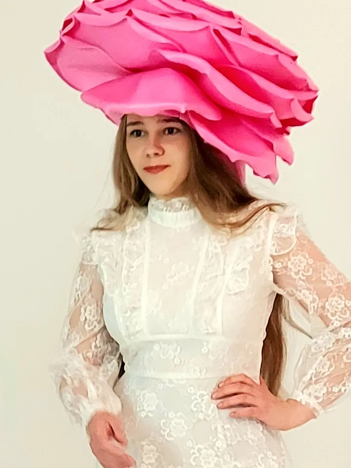 Extra large rose hat Derby headdress Barbie color Women Fashion Headwaer Hat for Wedding and Tea Patry 55 cm