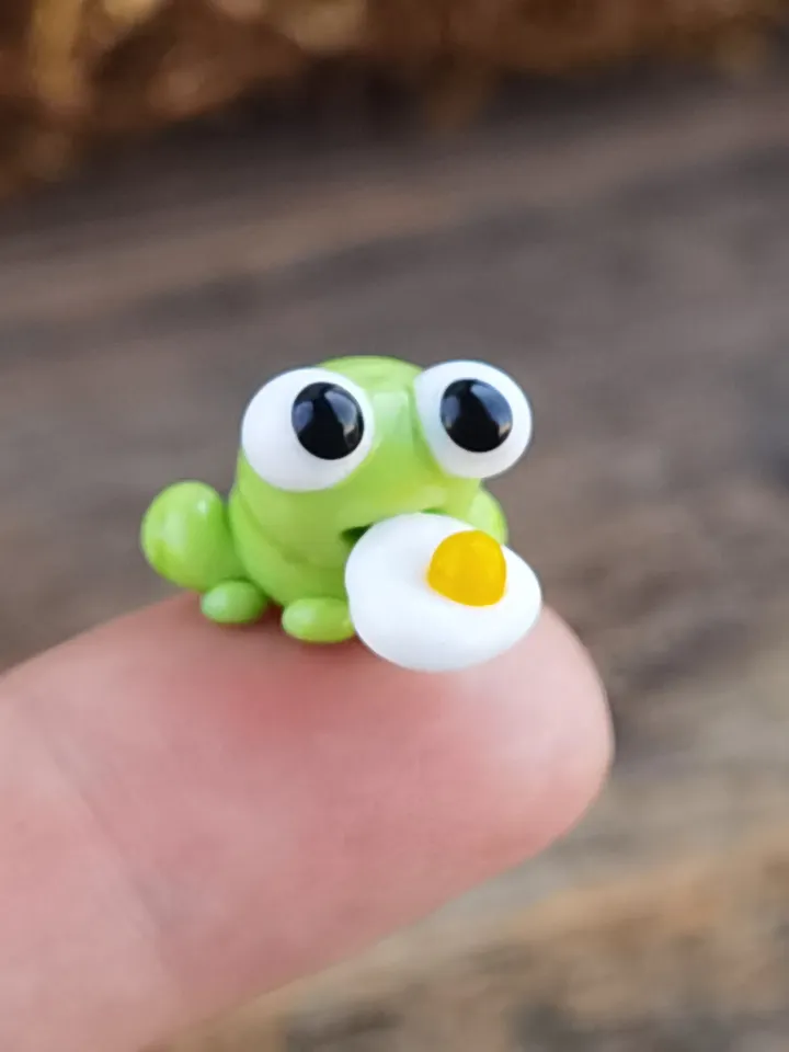 MONEY Frog gifts glass Frog figurine Tiny frog miniature miniature fried eggs mini frog figurine micro frog Frog ornament Dollhouse decor