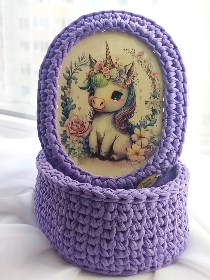 crochet basket-box