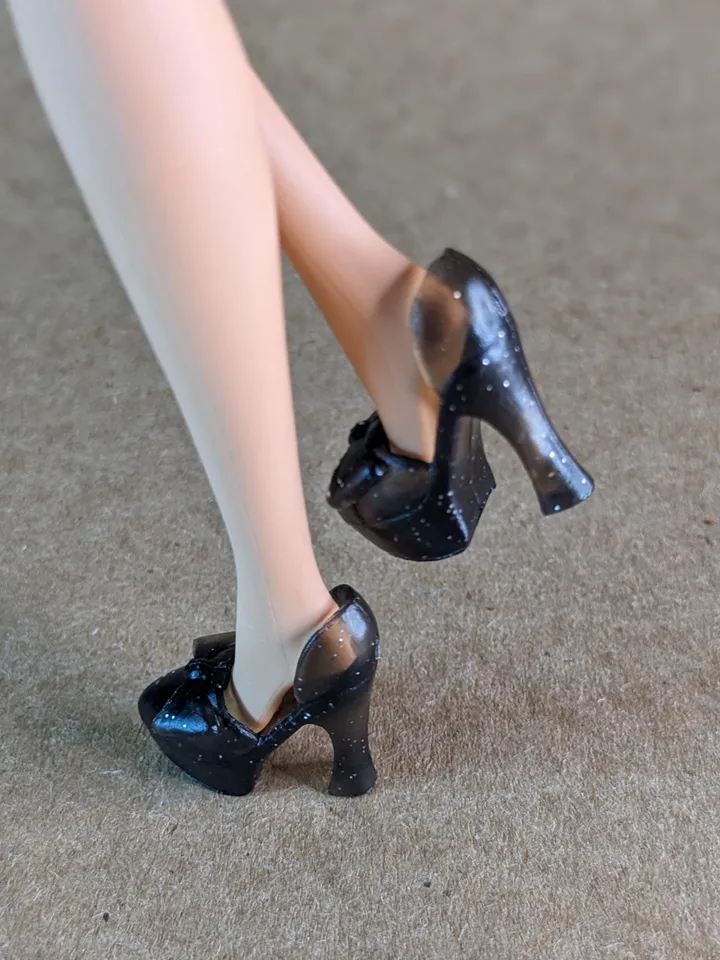 Gray High Heel Shoes for 1/6 scale female dolls