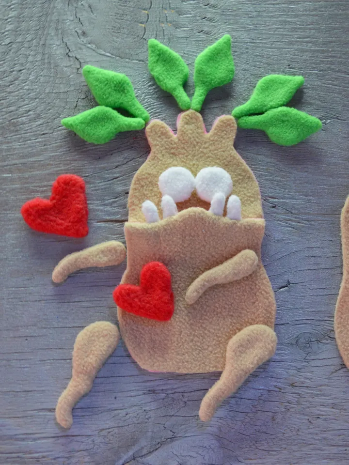 PDF Fleece Plush Pattern β Root Plant Softie with Leaf Hair