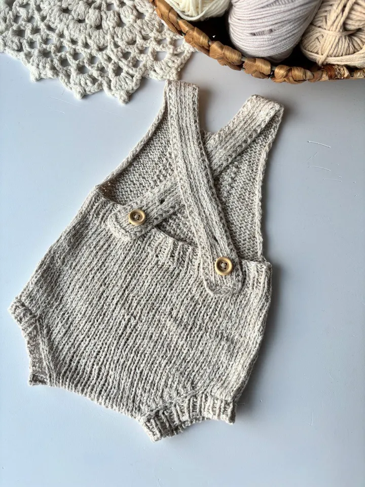Linen Romper for newborn. Newborn photo props. Knitted props.