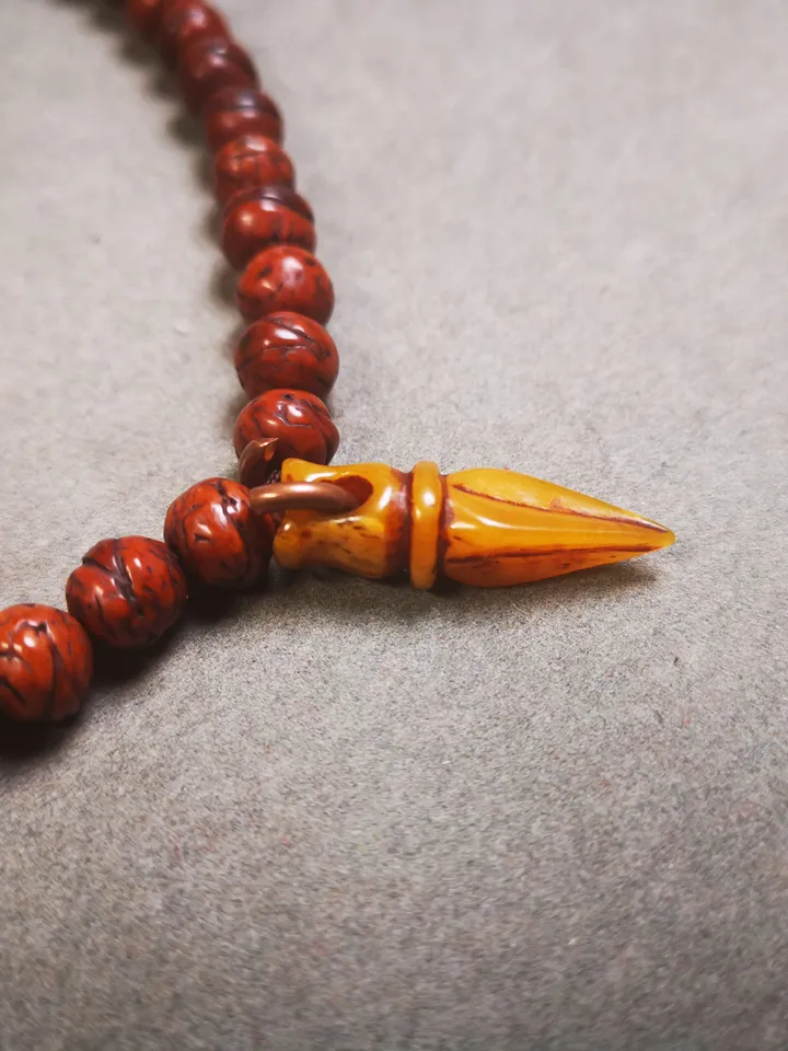 Gandhanra Tibetan Bone Carved Amulet Vajra Kila(Dorje Phurba), Hand-Carved Bead Counter Click Pendant for Mala,Prayer Beads