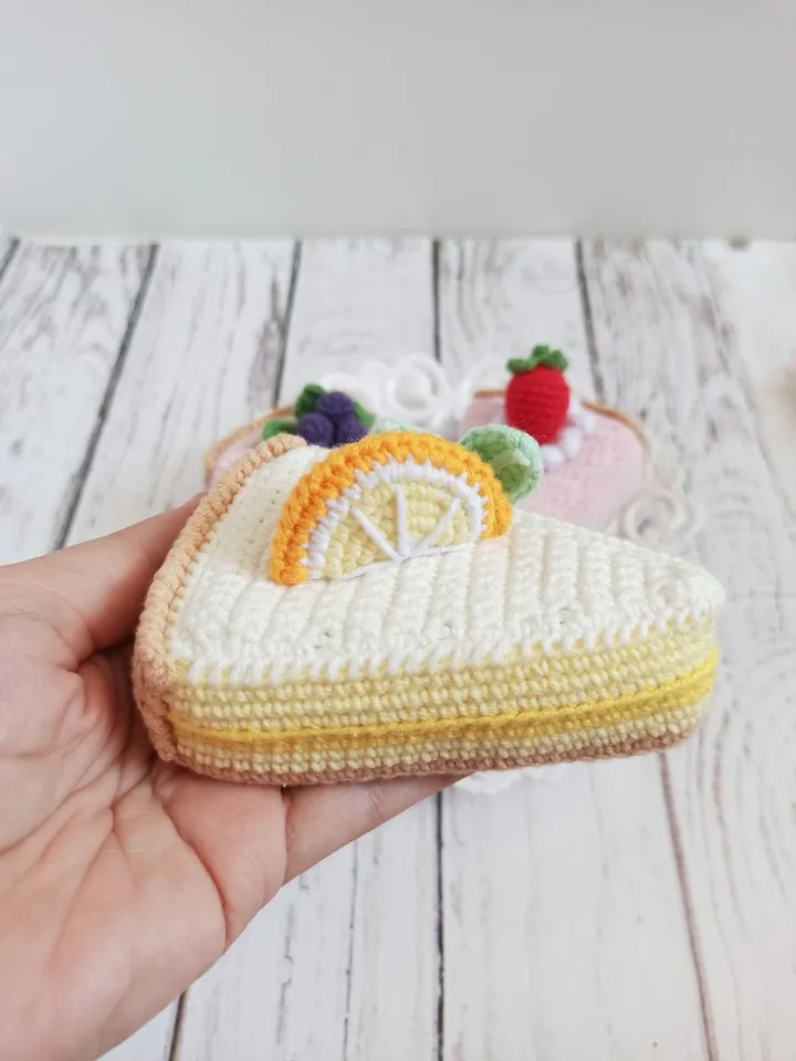 pretend to play, crochet toy food ,slice of strawberry cake