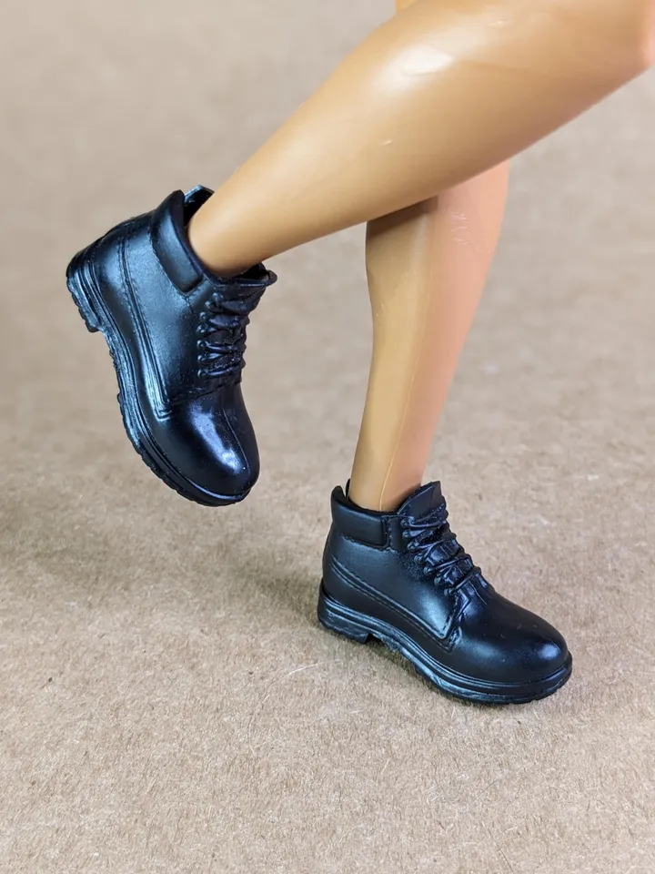Classic black hiking boots for 1/6 scale male dolls