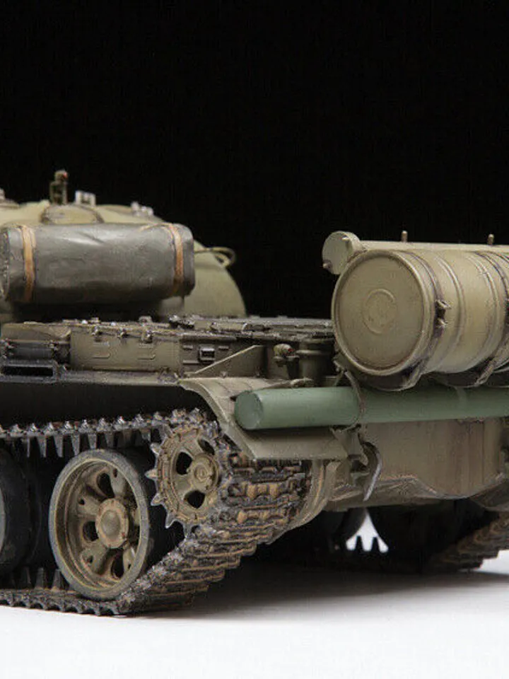 Original Zvezda 3622 Soviet Main Battle Tank T-62 Plastic Scale Model 1:35 NEW BOX