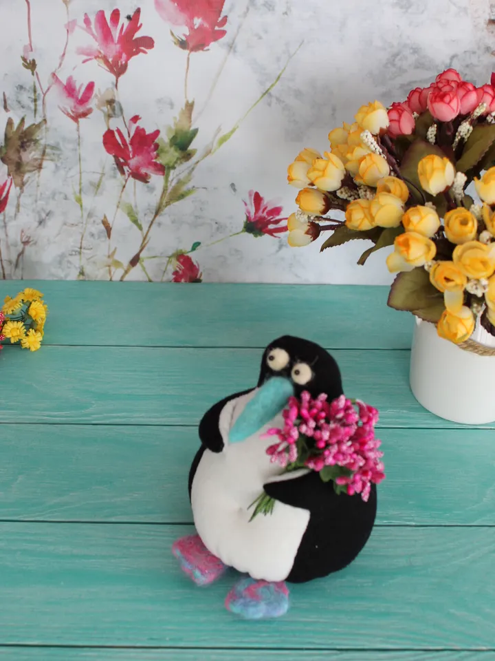 Stuffed animal pattern – Penguin Toy sewing pattern and video class - Christmas gift idea
